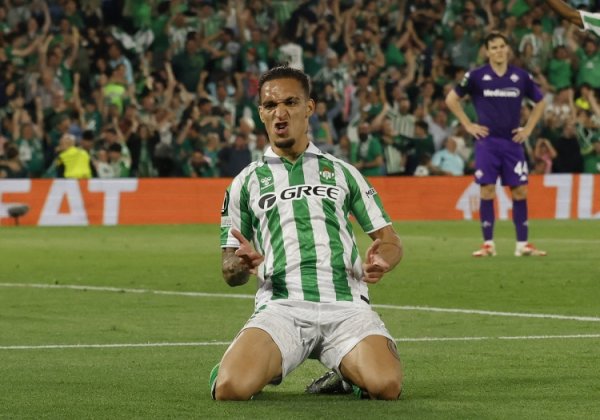 Anthony: Sự lựa chọn duy nhất của tôi là Betis, nhưng tôi cũng rất biết ơn Manchester United