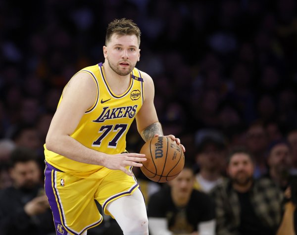 Tim Hardaway: MVP trong mùa mới rất lạc quan về Doncic, nếu Lakers lọt vào top bốn, anh ấy có cơ hội rất tốt