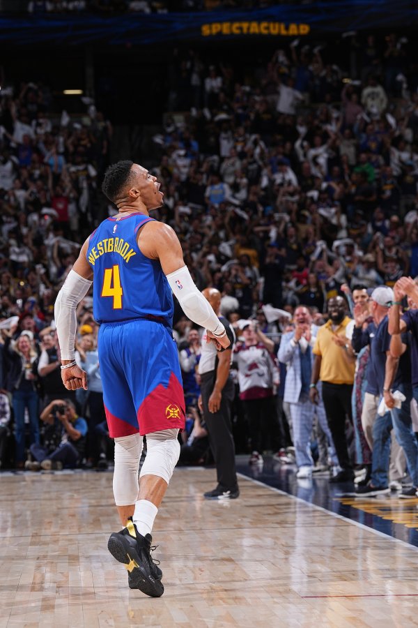 Vua triple-double lịch sử rờ